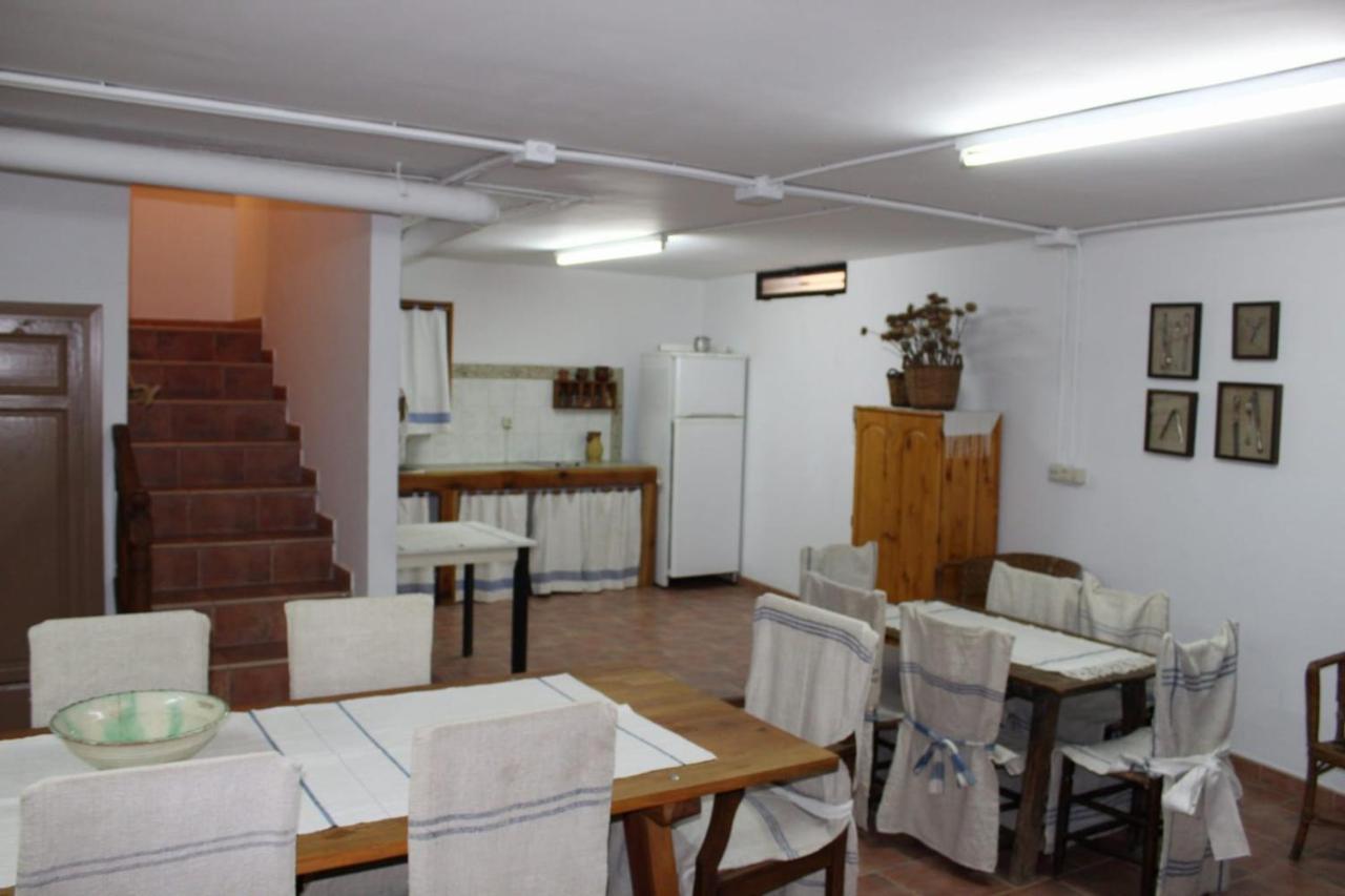 Casa Rural Puerta De La Iglesia Эльче-де-ла-Сьерра Экстерьер фото